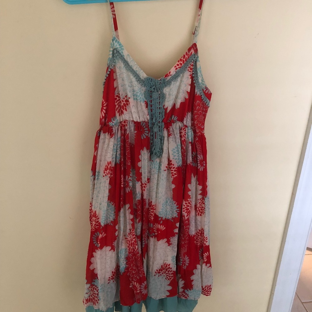 Women’s Dress & Blouse